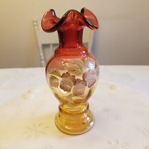 Fenton 1999 Gold Amberina Vase AV Woodland Bouquet Mike Fenton